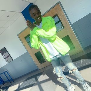 Meet your Posher, Bruce